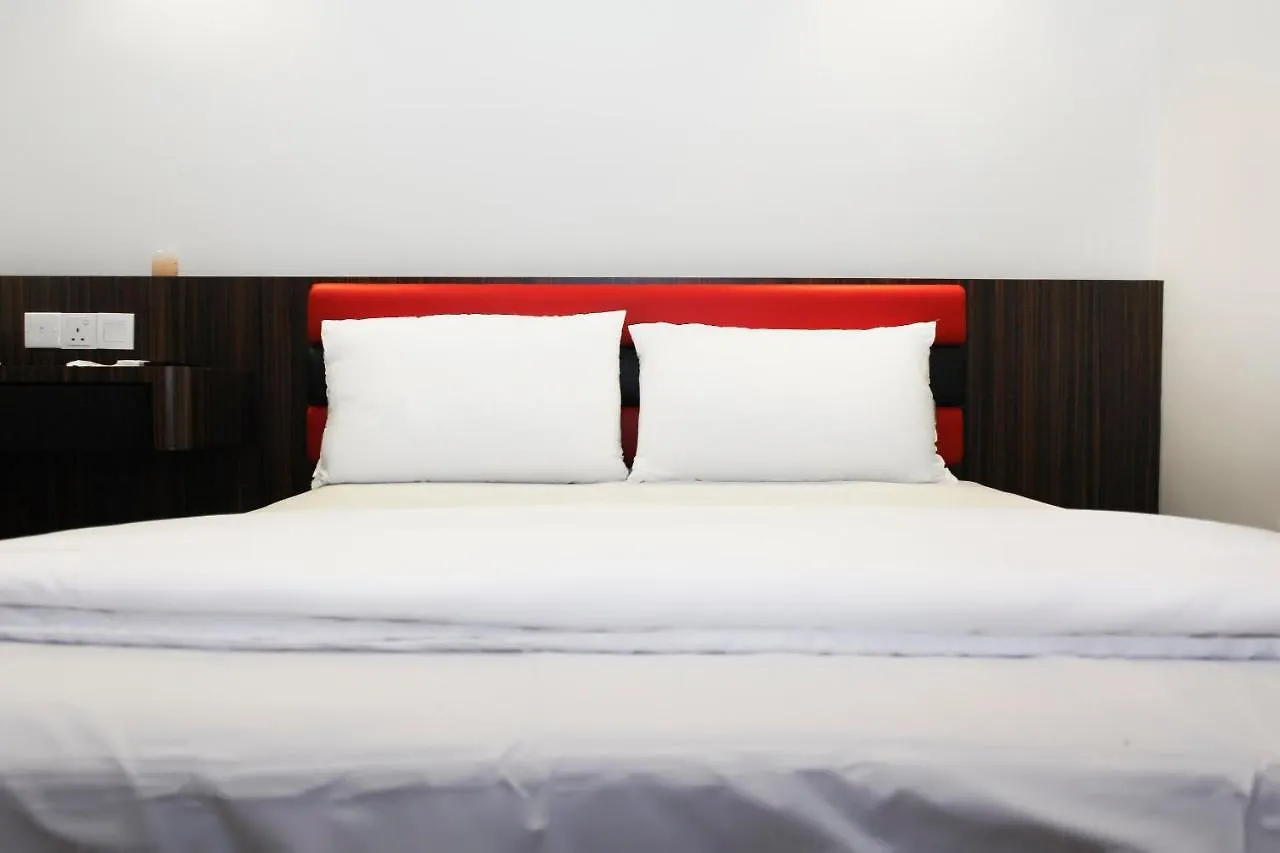 Oyo 90027 Happy Hotel Johor Bahru 2*,  Malasia